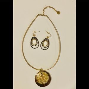 🌟Necklace & earrings set🌟